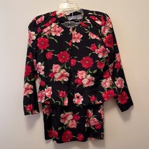 Liz Claiborne, Al Dunner. Quality material Comfortable wear. Sizes 10P-12.